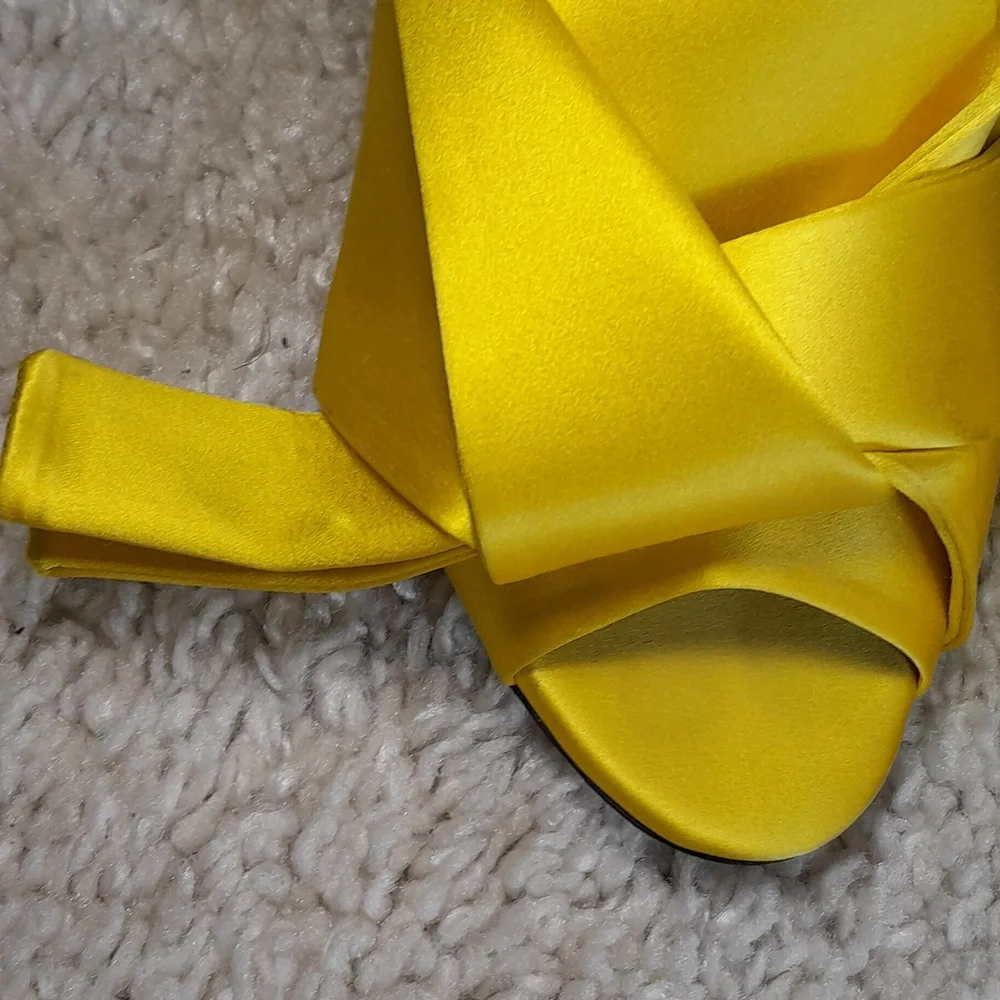 No 21 YELLOW SATIN Kitten Heels Size 7 - Picture 8 of 16